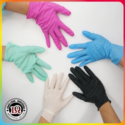 Gants médicaux libres de poudre de nitriles